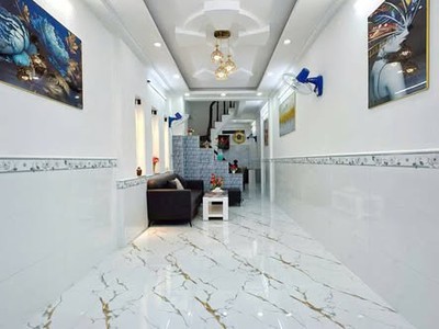 Bán nhà 2 lầu đúc  gần Đại Học Cần Thơ giá dưới 3 tỷ 0