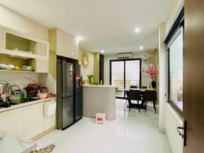 Bán nhà Trần Đại Nghĩa   Sát Bách,Kinh,Xây-Nhà đẹp ở ngay-Tặng Full Đồ-30m2x5Tầng 1