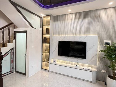 Bán nhà Trần Đại Nghĩa   Sát Bách,Kinh,Xây-Nhà đẹp ở ngay-Tặng Full Đồ-30m2x5Tầng 3