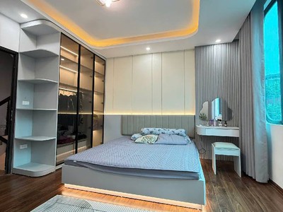 Bán nhà Trần Đại Nghĩa   Sát Bách,Kinh,Xây-Nhà đẹp ở ngay-Tặng Full Đồ-30m2x5Tầng 2