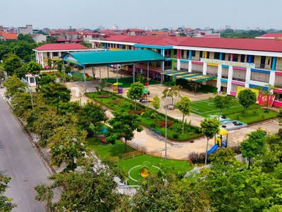 Bán gấp căn liền kề 3,5 tầng - view công viên thoáng mát 1