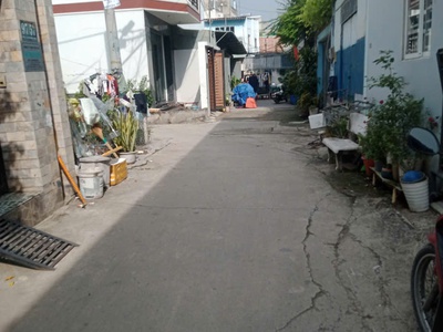 Nhà đẹp hiếm vào ở ngay sát phạm văn đồng hiệp bình chánh cách 20m  ra hxh. 0