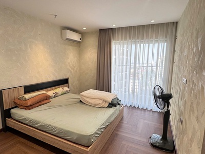 Chính chủ bán cc 83m tầng 12 le grand jardin sài đồng giá 7,2 tỷ ban công đn sẵn sổ 1