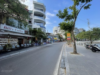 Duy nhất còn mặt hồ - phố trích sài   sát văn cao dt 113m2, mt 6.2m.giá đầu tư 0