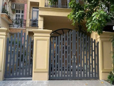 Bán nhà 3 tầng khu bên sông hiệp bình chánh 120m2 ngang bề thế 8m vuông vức nhỉnh 16 tỷ 0