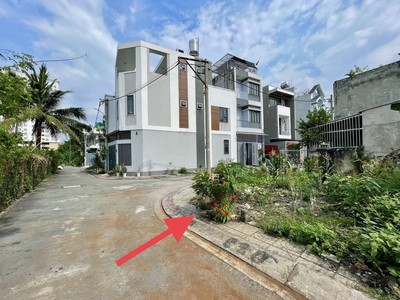 Bán đất hẻm xe hơi đường quốc lộ 13 83m2 ngang 4,2m nở hậu gần khu hồng long chỉ 6 tỷ 1