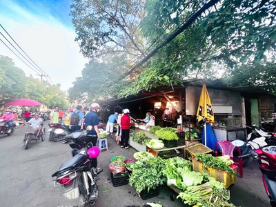 Bán nhà mặt tiền kinh doanh linh trung 90m , gần chợ, phạm văn đồng, giá chỉ 7.3 tỷ 0