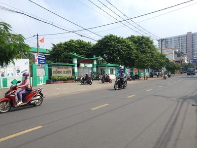 Cho thuê nhà mặt tiền thạch lam 92m , 4tầng - đối diện trường học, gần ngã tư 2