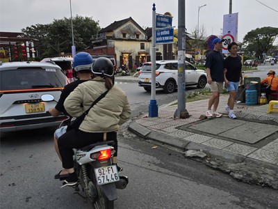 Chính chủ cần bán 2 lô liền kề 120m2 và 100m2 đường lê quý đôn bê tông 4m 4