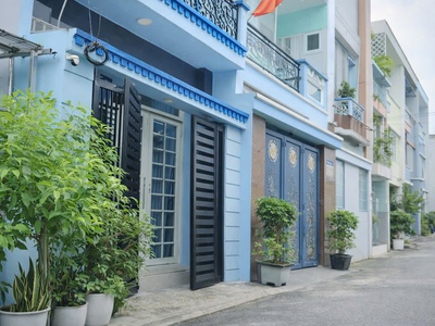 Nhà 4 tầng nở hậu tài lộc-khu đồng bộ dân trí cao-hàng xóm vinhomes-hẻm 6m-nhỉnh 5tỷ 0