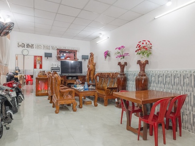 Nhà hiếm 2 mặt đường trước-sau, ngang 6m, dt: 94m2 hxh hoàng hữu nam quận 9 chỉ 5tỷ5. 0