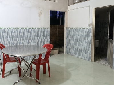 Nhà hiếm 2 mặt đường trước-sau, ngang 6m, dt: 94m2 hxh hoàng hữu nam quận 9 chỉ 5tỷ5. 2