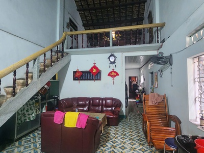 Vị trí sầm uất bán nhà cấp 4 mặt tiền đường 2/4   phường bắc nha trang  vĩnh hải cũ 1