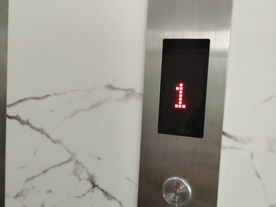 Bán gấp giá rẻ căn hộ phạm ngọc thạch 48m, tầng 4, mặt tiền 4m, 2.35 tỷ đống đa. 0