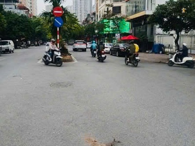 Chính chủ cho thuê nhà 2 mặt tiền - vị trí vàng tại chợ xa la phù hợp mở shop, văn phòng, kinh doanh 3