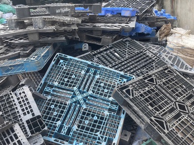 Cần thu mua ba lết nhựa, số lượng lớn không giới hạn 0