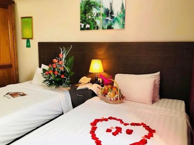 Bán khách sạn mặt phố hàng buồm, 80m2, 5 tầng, mặt tiền 5.4m, 77.5 tỷ, kinh doanh đỉnh 1