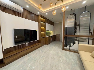 Bán nhà ngọc thụy 32m 5 tầng mt4.5m ô tô thông hơn 9 tỷ 0