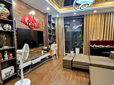 Bán nhà nhật chiêu tây hồ dt 31m 11,5 tỷ full nội thất,ô tô đỗ cửa,40m ra hồ,view hồ 0