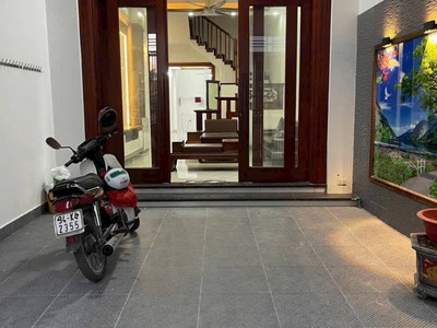 Bán căn nhà 3 tầng ngõ phố Bình Lộc, ph Tân Bình, TP HD, 80m2, 3 ngủ, sân cổng, chỉ 3.6x tỷ 0