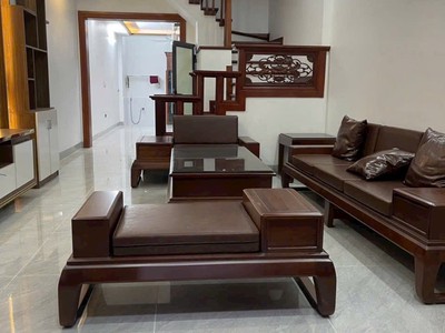 Bán căn nhà 3 tầng ngõ phố Bình Lộc, ph Tân Bình, TP HD, 80m2, 3 ngủ, sân cổng, chỉ 3.6x tỷ 1