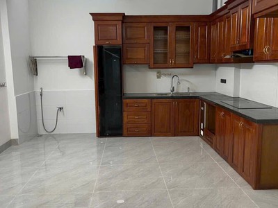 Bán căn nhà 3 tầng ngõ phố Bình Lộc, ph Tân Bình, TP HD, 80m2, 3 ngủ, sân cổng, chỉ 3.6x tỷ 4