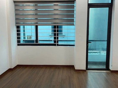 Bán căn nhà 3 tầng ngõ phố Bình Lộc, ph Tân Bình, TP HD, 80m2, 3 ngủ, sân cổng, chỉ 3.6x tỷ 9