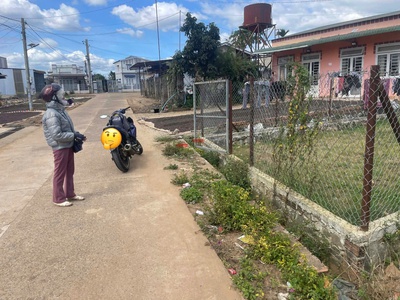 Đất hẻm ql20, pê tông 2 oto tránh nhau, khu dân cư đông đúc, thông qua dt724 tân hội... 0