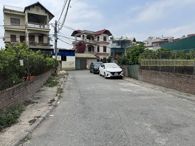 Cần bán 48m2 nhà cấp 4 cách 50m ra mặt phố ngô xuân quảng. ở...