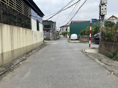 Cần bán 48m2 nhà cấp 4 cách 50m ra mặt phố Ngô Xuân Quảng. Ở tạm hoặc cho thuê đều hợp lý 5