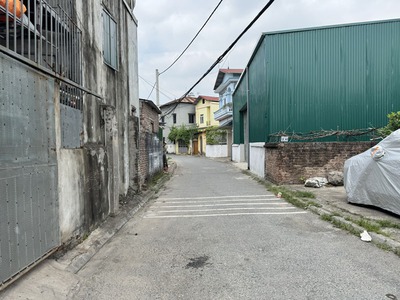 Cần bán 48m2 nhà cấp 4 cách 50m ra mặt phố Ngô Xuân Quảng. Ở tạm hoặc cho thuê đều hợp lý 3