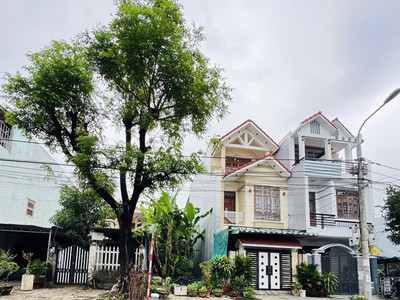 Bán đất đường 7m5 Hoàng Ngân hướng nam Tuyệt đẹp giá rẻ nhất 0