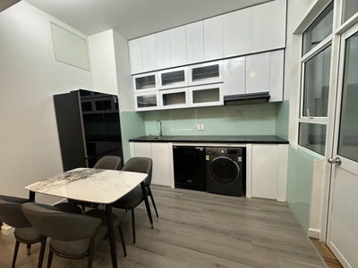 Căn hộ 2PN full nội thất đường Lê Đức Thọ Mỹ Đình giá 5 tỷ 3