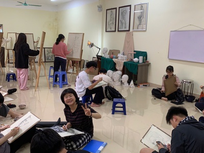 Lớp vẽ luyện thi Kiến trúc Hà nội 0