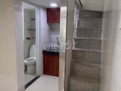 Pass phòng gác lửng cửa sổ trời   tân bình   dọn ở ngay 1