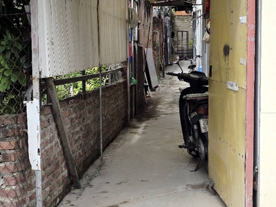 Duy nhất 1 mảnh. hơn 5 tỷ, đất ngọc lâm, 35m cách 1 nhà ra hồ, oto thông kinh doanh. lh 0936123469 2