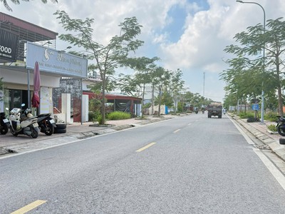 Giá chỉ 2,x tr/m   lô đất mặt đường 22m thượng đức   kinh doanh sẵn dòng tiền  zalo 0567 222 555 3