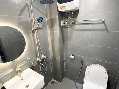 Bán nhà phúc lợi - ngõ nông - ô tô vào nhà - trung tâm - dân xây - 39m 5 tầng nhỉnh 6 tỷ 3