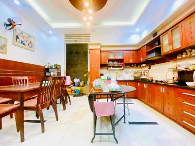 Vi.p tân phú gần aeon mall vài phút ga t3 nhà đẹp 4 tầng 70m ngang 5 nhỉnh 10 1