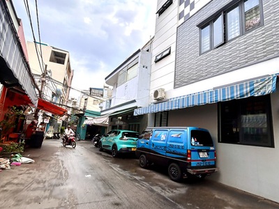 Bán nhà ngang lớn 6.5m- khu đ.số- cách 5m ra mt xe hơi- lưu thông vĩnh hội- khánh hội- hoàng diệu. 2