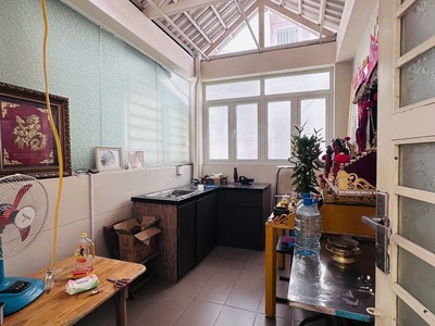 Bán nhà hxh quận 1 trần hưng đạo, 3 tầng mới đẹp, 3pn, giá nhỉnh 5 tỷ 4