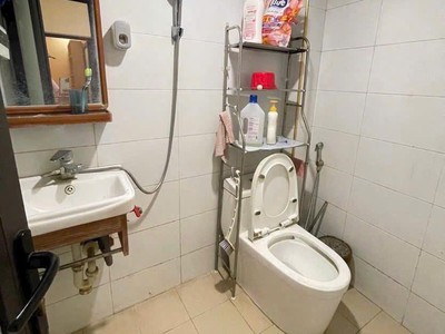 Bán nhà phúc lợi   long biên   30,8m    mặt tiền 4,2m   2 tầng chắc chắn   giá chỉ 5 tỷ   vị trí 3