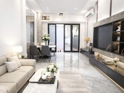 Bán nhà full nội thất nguyễn văn cừ   45m    trung tâm ngọc lâm   giá 9,x tỷ 0