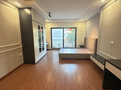 Bán nhà full nội thất nguyễn văn cừ   45m    trung tâm ngọc lâm   giá 9,x tỷ 3