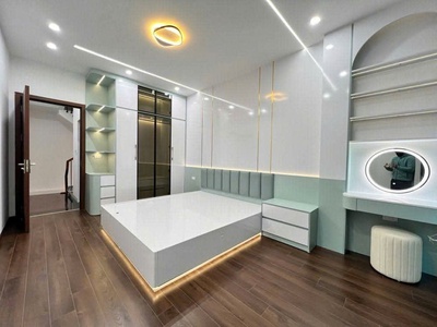 Bán nhà bùi xương trạch : 33m  5 tầng hơn 8 tỷ 4