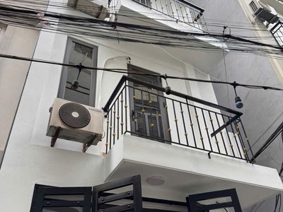 Bán nhà lĩnh nam ô tô cách 20m gần chợ, gần trường đại học 32m giá yêu thương 0