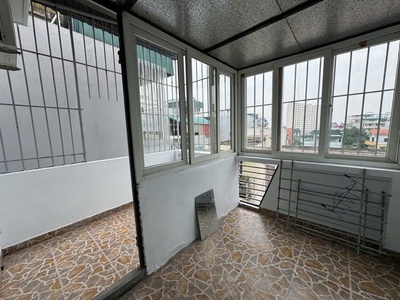 Bán nhà lĩnh nam ô tô cách 20m gần chợ, gần trường đại học 32m giá yêu thương 4