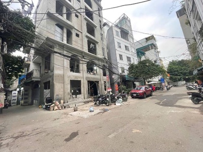 Hoàng hoa thám 40m x4 tầng 8,5 tỷ-20m ra phố,20m đường 2 ô tô tránh,ngõ thông 3