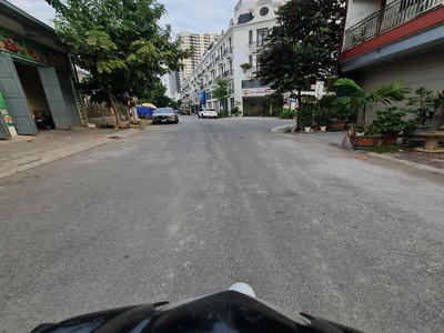 Đất Đặng Xá, Gia Lâm. 50m2. Chỉ 3 tỷ x. Lh 0989894845 Tôi có lô đất tại Đặng Xá, Gia Lâm, Hà Nội cần 0