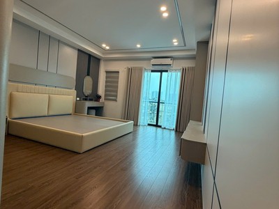 Bán nhà ngọc thụy long biên, 47m , 6 tầng thang máy, gara ô tô, giá 15.x tỷ 2